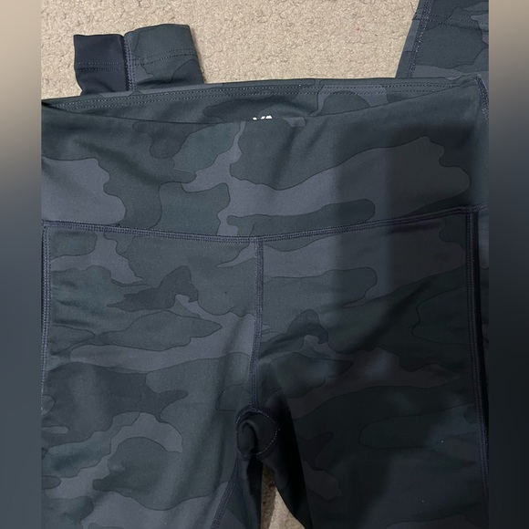 RVCA CAMO LEGGINGS - Picture 15 of 16